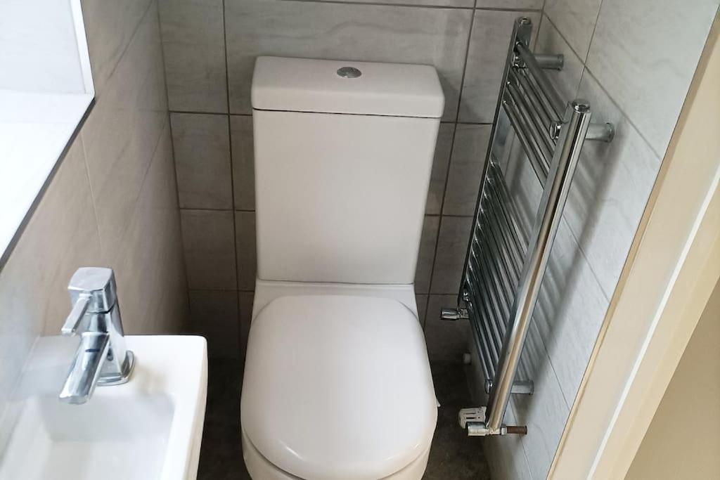 Cntrl Reading Modernized 3 Bedroom House المظهر الخارجي الصورة